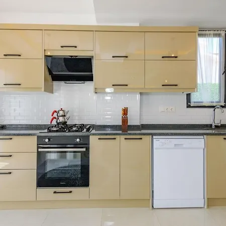 Atlantis - 4 Bedroom In Hisaronu 别墅