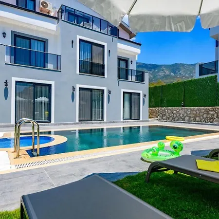 Atlantis - 4 Bedroom In Hisaronu 别墅